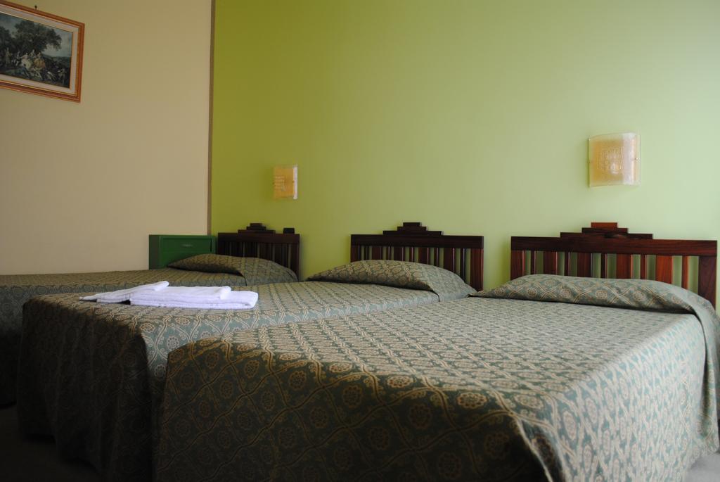 Hotel Rosa Del Deserto Castrocaro Terme Exterior photo